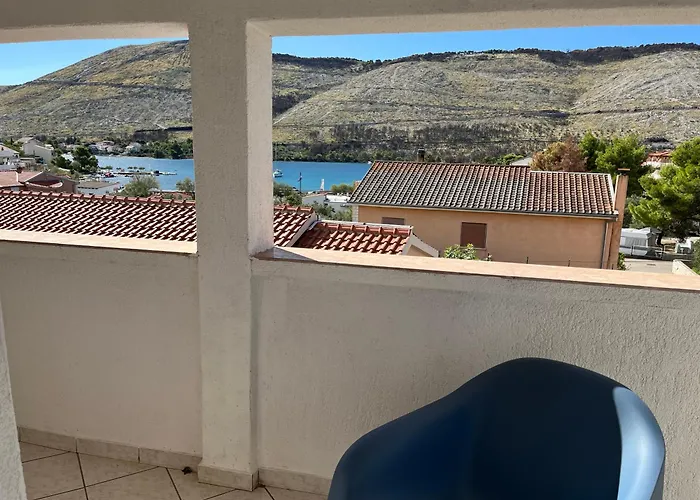 아파트 Mlinar-one Bedroom Seaview *