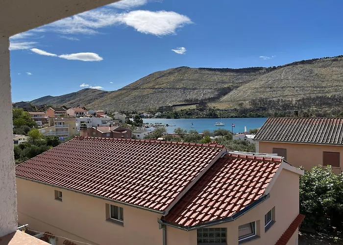 Mlinar-one Bedroom Seaview Grebaštica