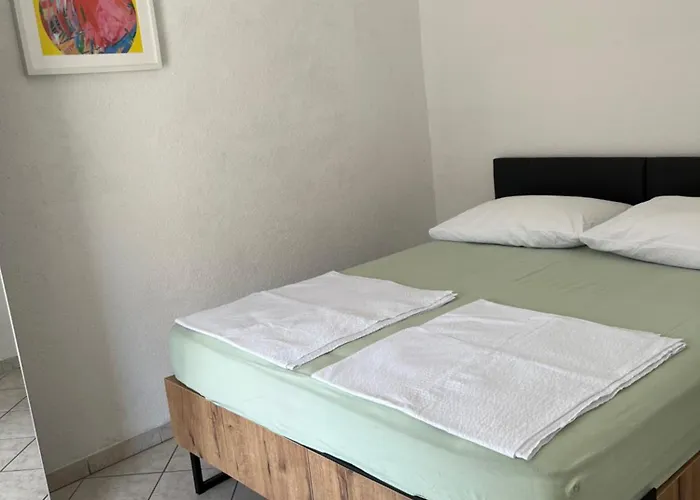 Mlinar-one Bedroom Seaview * Grebaštica