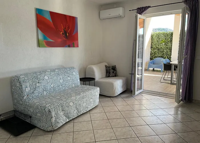 아파트 Mlinar-one Bedroom Seaview