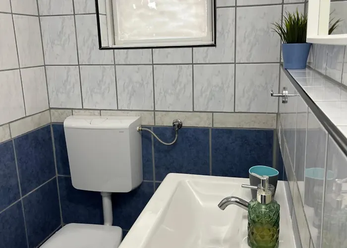 아파트 Mlinar-one Bedroom Seaview *